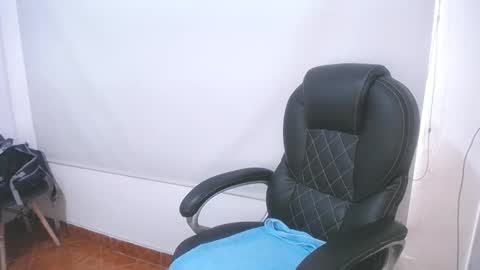 Anndy Hardy online show from 5, 3, 2025