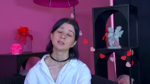 Snapshot of anneavelin chatting on 13, 7, 2026 Anne online show from 13, 7, 2026
