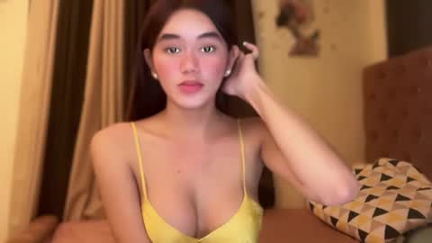 Snapshot of annedee_ chatting on 8, 1, 2025 Kim online show from 8, 1, 2025