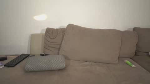 Annemanifique  Anne   Lara Kelly  online show from 20, 1, 2025