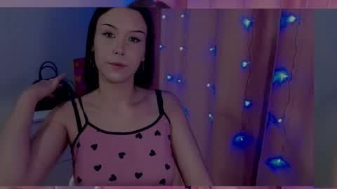 Snapshot of annflowerla chatting on 10, 10, 2025 AnnFlowerLa online show from 10, 10, 2025