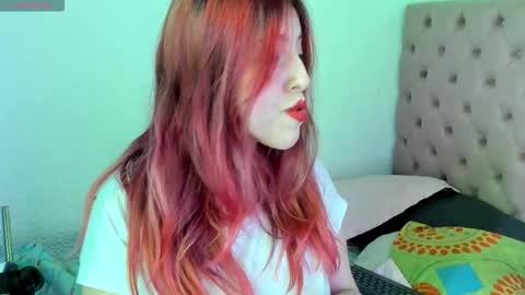 Snapshot of anngelic chatting on 5, 2, 2026 ANGE 3 online show from 5, 2, 2026