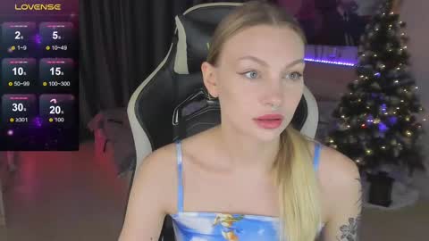 Snapshot of annie69kiss chatting on 10, 2, 2025 Annie online show from 10, 2, 2025