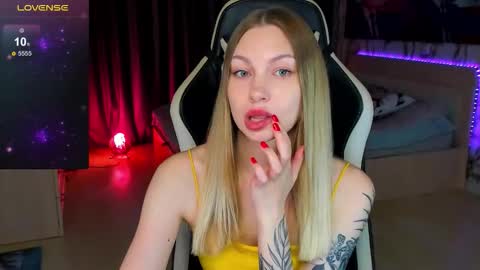Snapshot of annie69kiss chatting on 14, 9, 2025 Annie online show from 14, 9, 2025