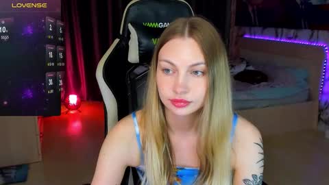 Snapshot of annie69kiss chatting on 20, 9, 2025 Annie online show from 20, 9, 2025