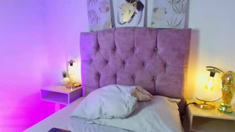 Snapshot of annie_bonnie_ chatting on 22, 6, 2026 Annie Bonnie online show from 22, 6, 2026