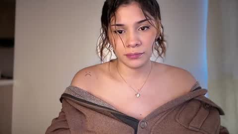 Anniecattie online show from 17, 6, 2026