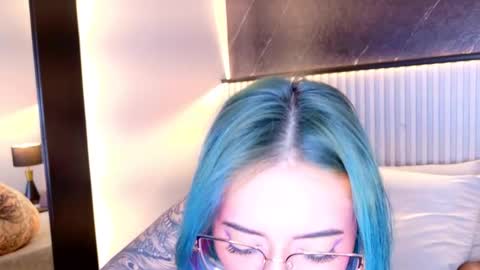 Snapshot of annie_hawk chatting on 17, 3, 2026 ANNIE HAWK online show from 17, 3, 2026
