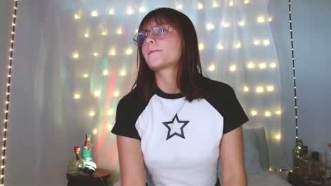 Snapshot of annie_jacke chatting on 22, 6, 2026 Annie and Jacke online show from 22, 6, 2026