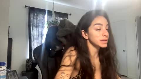 Snapshot of annie_xxx111 chatting on 9, 12, 2024 annie_xxx111 online show from 9, 12, 2024