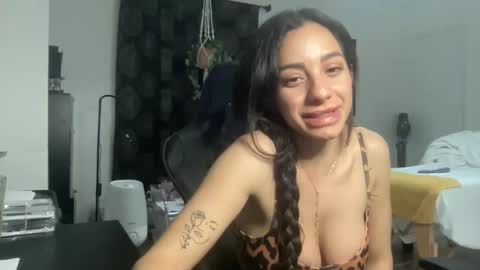 Snapshot of annie_xxx111 chatting on 1, 3, 2025 annie_xxx111 online show from 1, 3, 2025