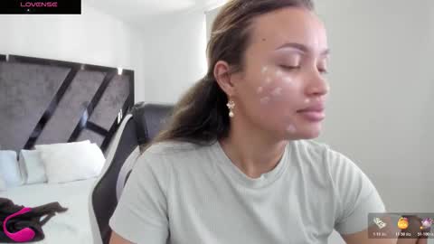 Annie and Stefan online show from 21, 11, 2025