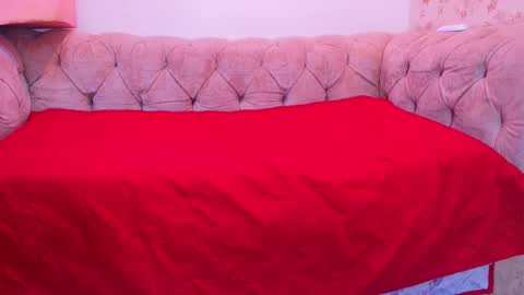 Snapshot of annieberlin chatting on 12, 9, 2025 annie online show from 12, 9, 2025