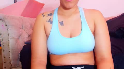 Snapshot of annieberlin chatting on 15, 9, 2025 annie online show from 15, 9, 2025