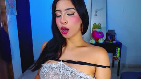 AnnieBlu3 online show from 15, 11, 2025