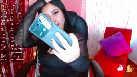   Annie  Independent model Hello all offline tokens are appreciated  thank you for your support.33 online show from 20, 11, 2025