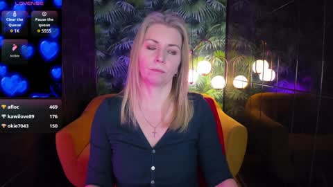 Annie online show from 5, 12, 2024