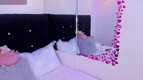 Annie Evans  online show from 16, 3, 2026