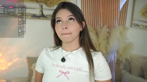 Snapshot of anniie_watson chatting on 24, 9, 2025 ANNIE online show from 24, 9, 2025