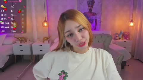 Snapshot of anniita_ chatting on 20, 12, 2024 VIVIANNA online show from 20, 12, 2024