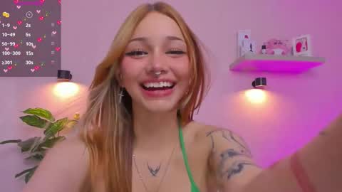 Snapshot of anniita_ chatting on 3, 3, 2026 VIVIANNA online show from 3, 3, 2026