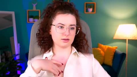 Snapshot of annterry chatting on 21, 2, 2025 Ann Terry 3 online show from 21, 2, 2025
