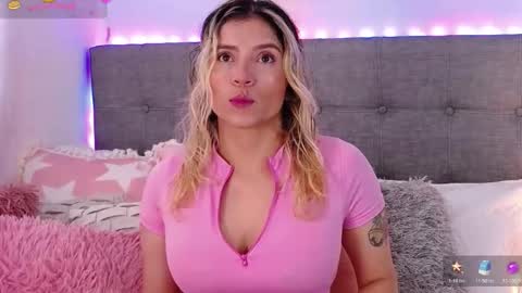 Antonella Lee online show from 7, 2, 2026