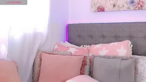 Snapshot of anntonellalee chatting on 29, 5, 2026 Antonella Lee online show from 29, 5, 2026