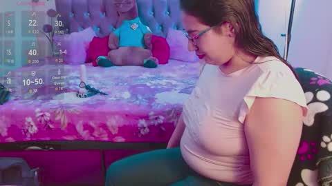 Snapshot of anny___cute chatting on 5, 10, 2025 anny___cute online show from 5, 10, 2025