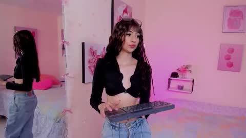 Anny cotton  online show from 11, 3, 2026