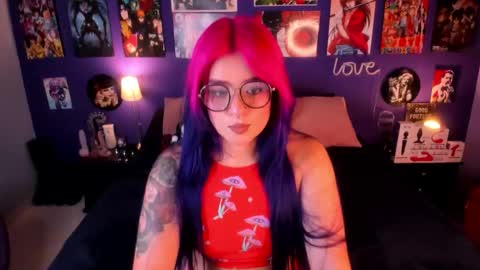 Snapshot of anny_cross chatting on 7, 10, 2025      Paty     online show from 7, 10, 2025