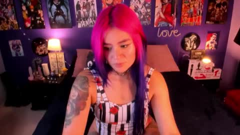 Snapshot of anny_cross chatting on 15, 10, 2025      Paty     online show from 15, 10, 2025