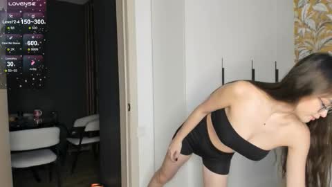 anny_leps online show from 12, 9, 2025