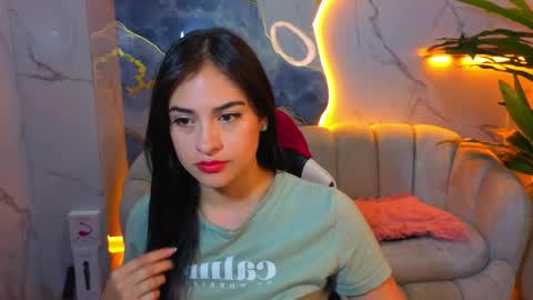 Snapshot of anny_star_tx chatting on 25, 4, 2026 Live 1500am 2100pm COLOMBIAN HOUR online show from 25, 4, 2026