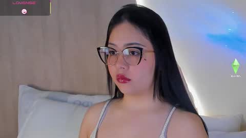 Snapshot of annye01 chatting on 25, 10, 2025 A N N Y E  online show from 25, 10, 2025