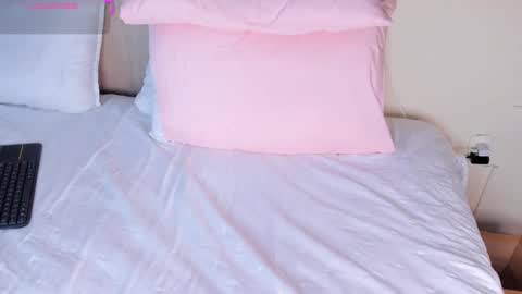 Snapshot of annye01 chatting on 31, 10, 2025 A N N Y E  online show from 31, 10, 2025