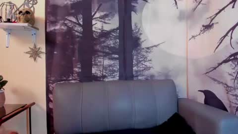 Snapshot of annyluna1 chatting on 17, 6, 2026 Annyluna online show from 17, 6, 2026
