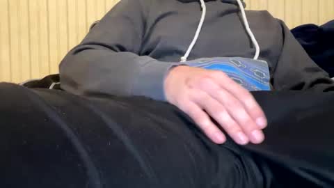 anonyomosguy online show from 24, 9, 2025