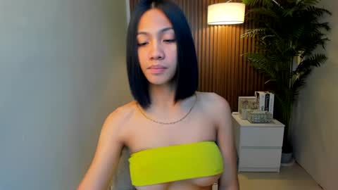Snapshot of anqelic chatting on 20, 2, 2025 Stacy Maurice online show from 20, 2, 2025