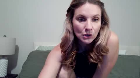 heyitsansley online show from 19, 4, 2026