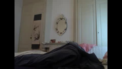 Snapshot of ant1rooxo chatting on 8, 1, 2025 anton online show from 8, 1, 2025