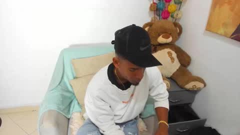       online show from 28, 2, 2026