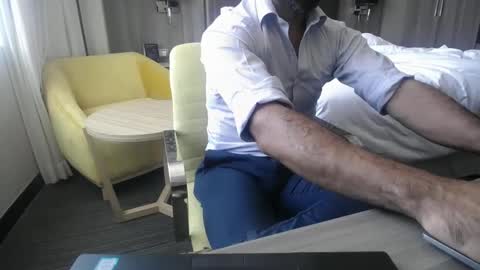 Snapshot of antomiguel chatting on 12, 3, 2025 antomiguel online show from 12, 3, 2025