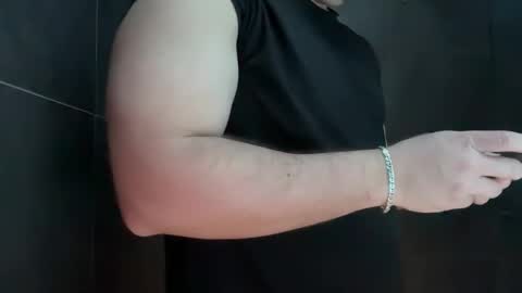 Snapshot of anton_smotri chatting on 4, 5, 2026 anton_smotri online show from 4, 5, 2026