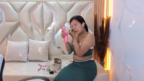 Antonela online show from 29, 10, 2025