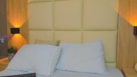 A N T O N E L L A  online show from 1, 10, 2025