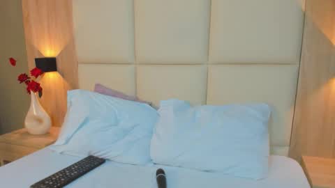 A N T O N E L L A  online show from 6, 3, 2026