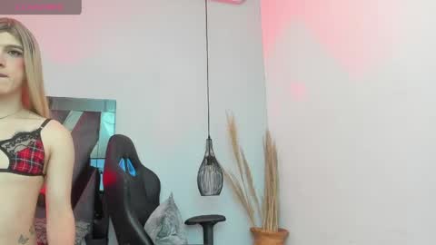 Snapshot of antonella_zapata chatting on 3, 6, 2026 Antonella online show from 3, 6, 2026