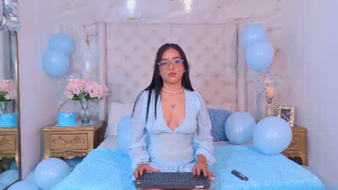 Snapshot of antonellabons chatting on 13, 7, 2026 Antonella online show from 13, 7, 2026