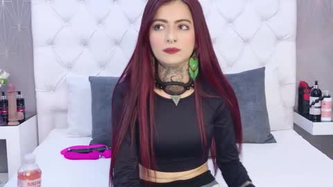 Snapshot of antonellaescudero chatting on 8, 5, 2026 AntonellaEscudero online show from 8, 5, 2026
